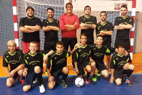 Los jugadores del Carnes Terra Sacra ganaron la copa de consolaci�n