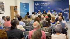 El PP de Vilagarc�a reuni� en su sede a casi un centenar de militantes para dar la salida a la precampa�a del 23 de mayo