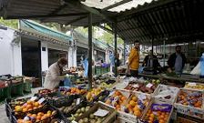 Las condiciones para vender productos frescos en el rianxo no son las m�s adecuadas. 