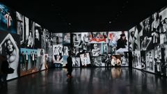 As� es la exposici�n sobre Helmut Newton en el muelle de Bater�a