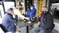 Terrazas en el paseo mar�timo de Mugardos