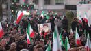 Seguidores de Jamen�i reaccionan al anuncio de su muerte en Teher�n