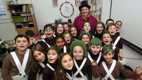 No CEIP San Tom� disfrazaronse de personaxes de contos