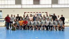 La directiva, acompa�ando a jugadoras y cuerpo t�cnico en el inicio de la pretemporada, la semana pasada.