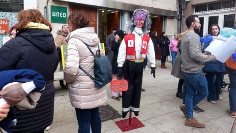 Una de las figuras presentadas en la plaza de Espa�a dentro del certamen municipal del Xoves de Comadres