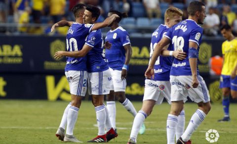 Tejera Javi Munoz Cadiz Real Oviedo Carranza.Tejera y Muoz celebran el empate azul en el Carranza