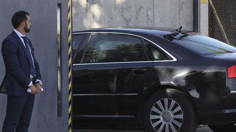 Rajoy entr en la Audiencia Nacional directamente al garaje en su coche.