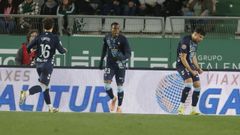 Capde, Germain Milla y �lvaro Mar�n, tras el primer gol del Celta Fortuna ante el Racing de Ferrol.