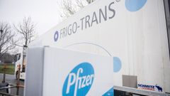 Cami�n frigor�fico en la planta de producci�n de Pfizer en B�lgica