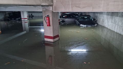 Imagen de archivo de un garaje inundado en Padre Fernando Olmedo por un episodio de lluvias en octubre del 2022