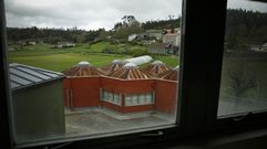 Personal docente del colegio Xacinto Amigo (en foto de archivo) suplen la falta de personal de cocina desde el lunes