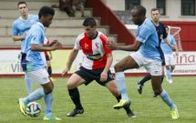 El 3-0 sobre el Ribadeo rearma de moral al Arousa ante una antepen�ltima jornada decisiva. 