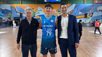 Gerardo, Rub&eacute;n y Saulo Hern&aacute;ndez (presidente, jugador y entrenador del Zamora)