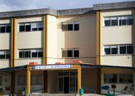 Colegio en el que est�n matriculados los dos hermanos mellizos de Nar�n. 