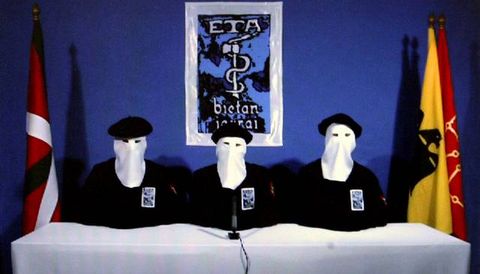 Anuncio de tregua de ETA.Los dirigentes etarras, en el momento de leer el comunicado del fin de la banda terrorista