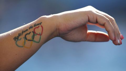 Los corazones ol�mpicos de la h�ngara Barbara Bujka. 