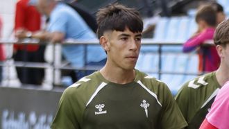 Ianis Tarba, en un partido de la presente temporada del Celta Fortuna en Barreiro.