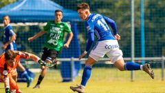 Iv�n Concei�ao, en el Vetusta-UP Langreo B