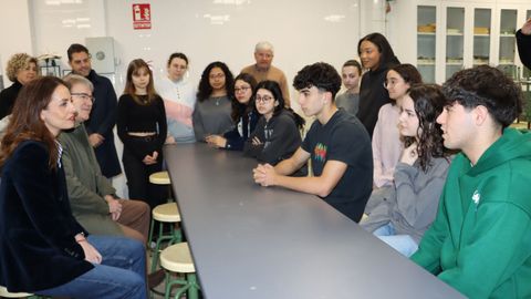 Representantes de la Xunta visitaron el IES Blanco Amor