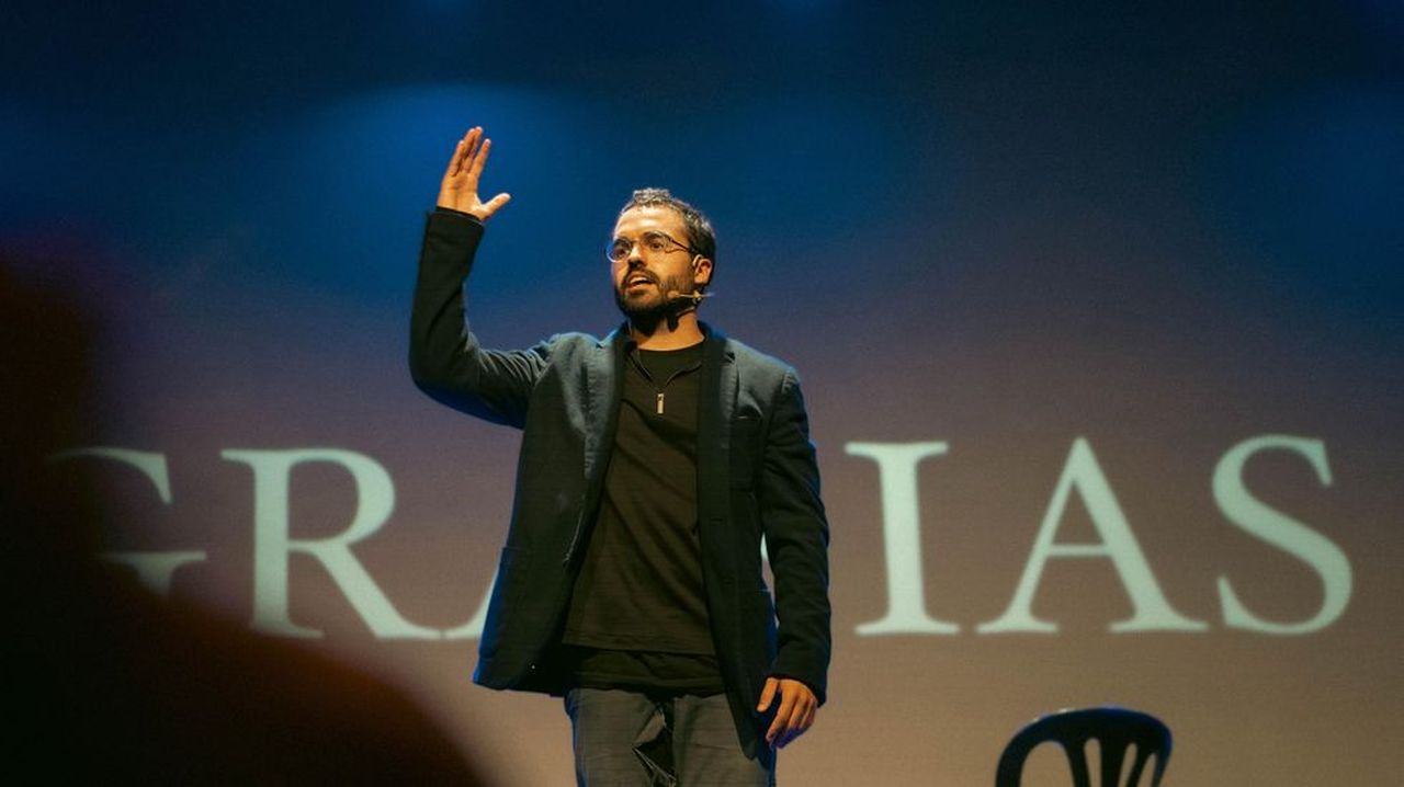 Abián Díaz, humorista: «Odio ver  shows  de comedia, por eso es un poco extraño el mío»