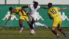 Partido de pretemporada entre el CD Arenteiro y el Pontevedra CF.