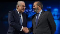 Jos� Bogas, a la izquierda, con el nuevo presidente de Endesa, Juan S�nchez-Calero