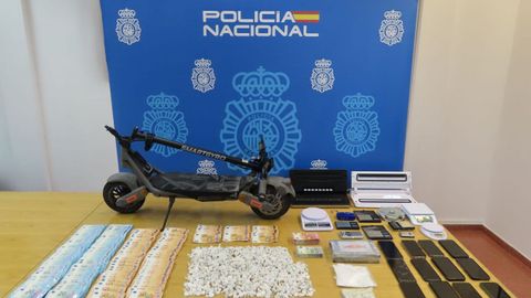 Desarticulado un grupo que traficaba coca�na en patinete en Ferrol