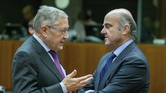 El ministro espa�ol de Econom�a, Luis de Guindos, y el director gerente del Mecanismo de Estabilidad, Klaus Regling
