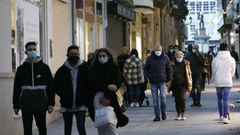 El uso de la mascarilla continuar siendo una constante en las calles de A Maria en el arranque del 2022