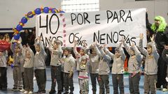 El entroido aterriza en Compostela lleno de colorido y alegr�a