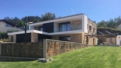 Los vigueses buscan casa en Portugal