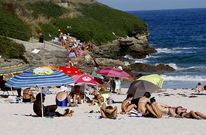 La playa de A Rapadoira (Foz) ofrec�a ayer un imagen bastante inusual en septiembre.