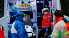 Personal de la ambulancia del 061 de soporte vital avanzado, en la ciudad de Pontevedra