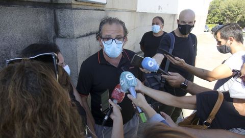 Javier Gal�n y Adela L�pez, presidentes de los comit�s de Ferrol y Fene