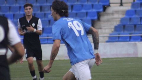 Perotti, en un partido con el CD Burriana.