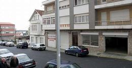 El taller de chapa se encuentra en la avenida de Castelao, en un edificio de viviendas.