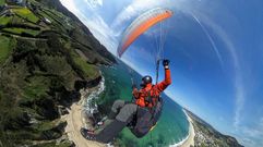 La espectacularidad de Razo, a vista de parapente