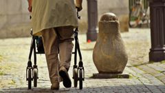 Se hace pasar por un difunto y cobra 120.000 euros durante veinte a�os