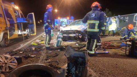 Accidente de tr�fico con tres heridas en Goz�n