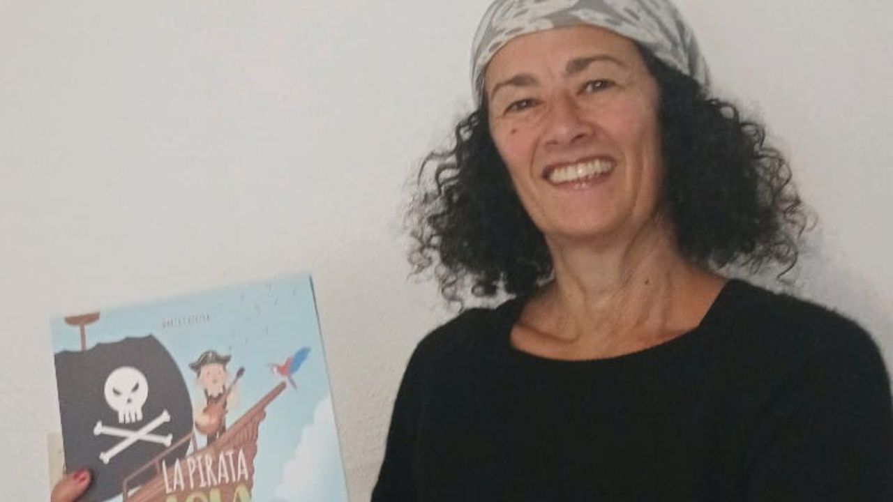 Maria Api Poco María Carrera, cómica y escritora: «Me fascinan los piratas. Creo que ...