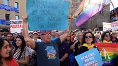 2.500 personas se congregan en Oviedo para rechazar la agresi�n a dos activistas de izquierda en San Mateo