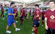 Manu Fern�ndez y los jugadores granates debutan esta temporada ante el Ordes. 