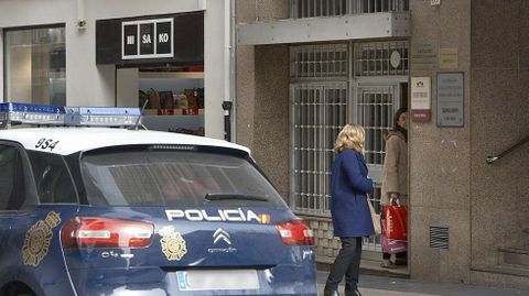 Portal donde fue encontrada la asesinada en Gand�a