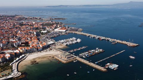 Unha vista a�rea do Grove, unha vila con moito potencial