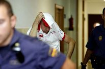 El marroqu� residente en Holanda cuando fue entregado a los juzgados de Ferrol, en el 2009.