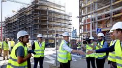 Imagen del presidente, Alfonso Rueda, visitando obras de construcci�n