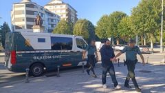 El acusado lleg� escoltado por la Guardia Civil