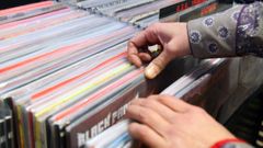 Uno de los productos que se pueden adquirir con el bono son los discos