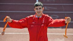 Pedro Osorio, con algunas de las medallas conseguidas este a�o en Campeonatos de Espa�a