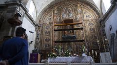 Instalaci�n de la lona temporal, a partir de una fotograf�a de Xes�s B�a, en el a�o 2017